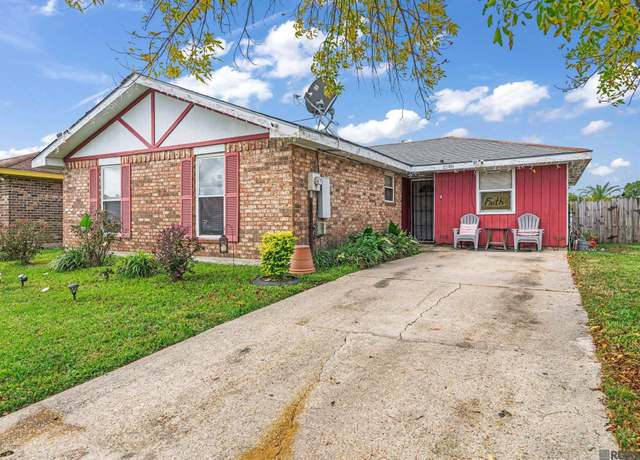 Property at 5148 Basinview Dr, New Orleans, LA 70126, 4 beds, 2 baths