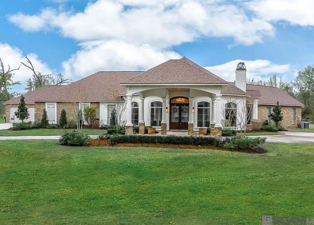Property at 10027 E Highway 936, St Amant, LA 70774, 4 beds, 2.5 baths