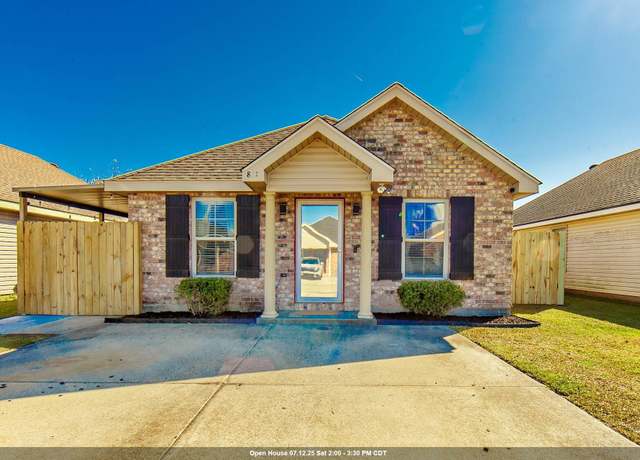 Property at 817 Cottagemill Ln, Houma, LA 70363, 3 beds, 2 baths