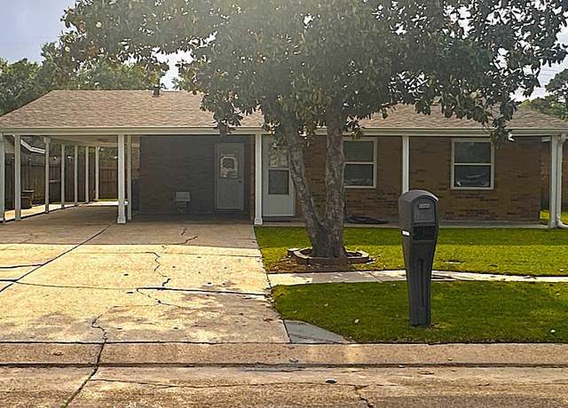 Property at 919 Chestnut Dr, Morgan City, LA 70380, 3 beds, 2 baths