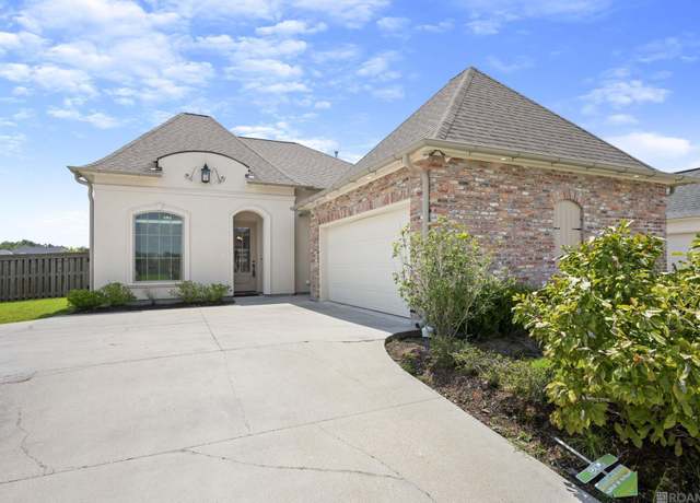 Property at 503 Gadwell Dr, Saint George, LA 70810, 4 beds, 3 baths