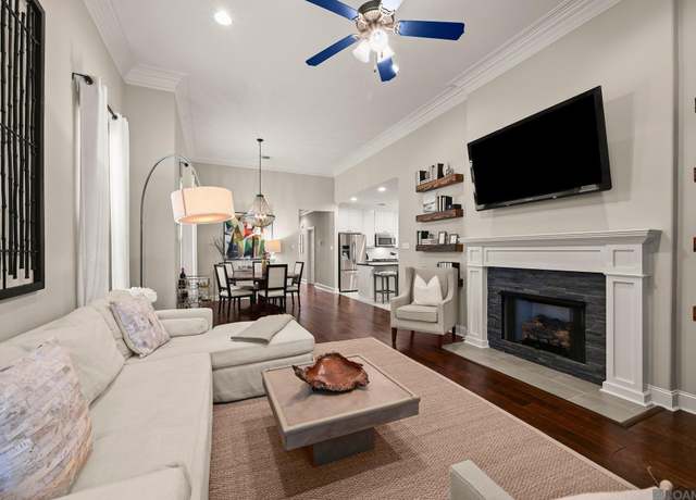 Property at 14059 Arbor Grove Dr, Baton Rouge, LA 70810, 3 beds, 2 baths