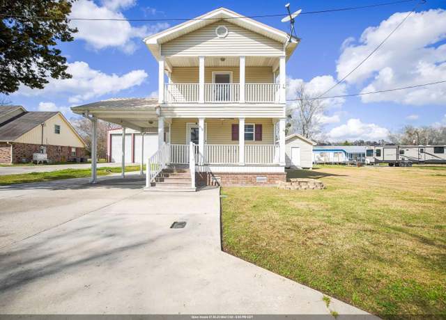 Property at 912 Bayou Dr, Pierre Part, LA 70339, 2 beds, 1.5 baths