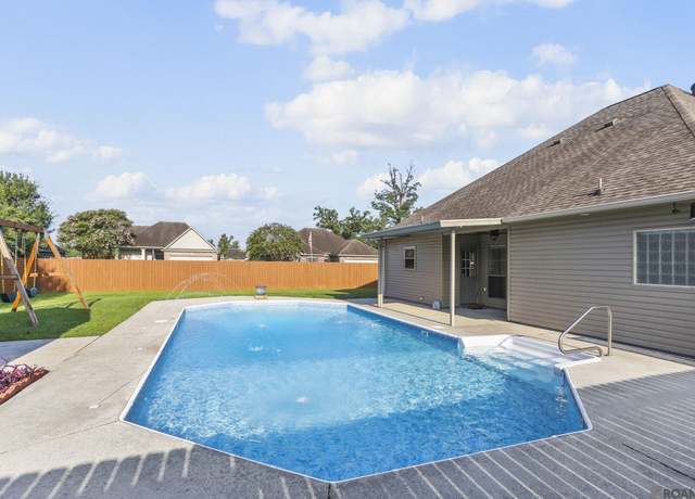 Property at 37395 Cypress Turn Ave, Geismar, LA 70734, 3 beds, 2 baths