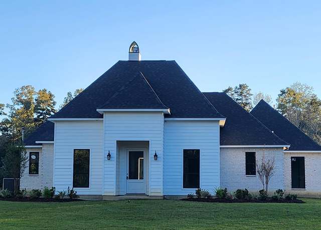 Property at 17122 Planchet Rd, Central, LA 70739, 4 beds, 3 baths