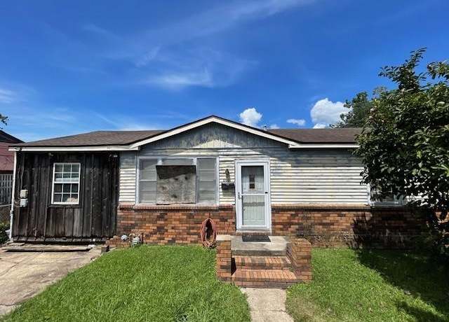 Property at 203 Aucoin St, Morgan City, LA 70380, 3 beds, 2 baths