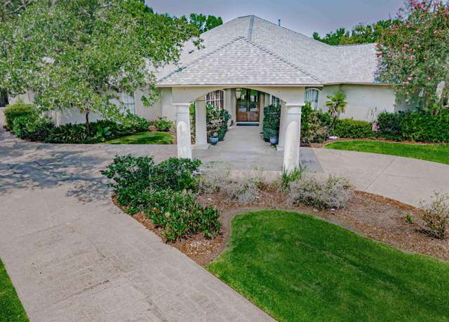 Property at 16205 Feliciana Ave, Prairieville, LA 70769, 4 beds, 3.5 baths