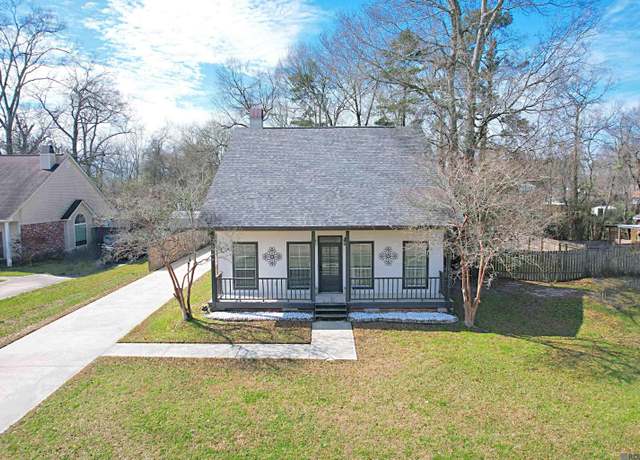 Property at 32495 Magnolia Ct, Denham Springs, LA 70706, 3 beds, 2 baths