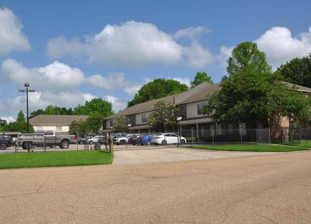 Property at 808 Meadow Bend Dr Unit D, Baton Rouge, LA 70820, 2 beds, 2 baths