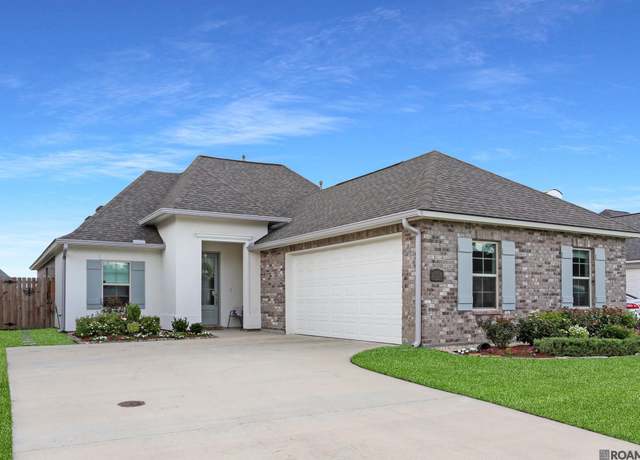 Property at 5169 Black River Rd, Darrow, LA 70725, 3 beds, 2 baths