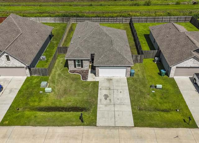 Property at 347 Outpost Way, Thibodaux, LA 70301, 3 beds, 2 baths