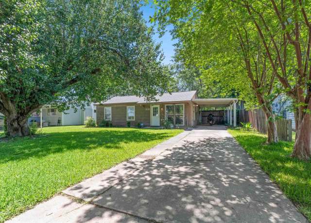 Property at 1112 Don Ave, Denham Springs, LA 70726, 3 beds, 1 bath