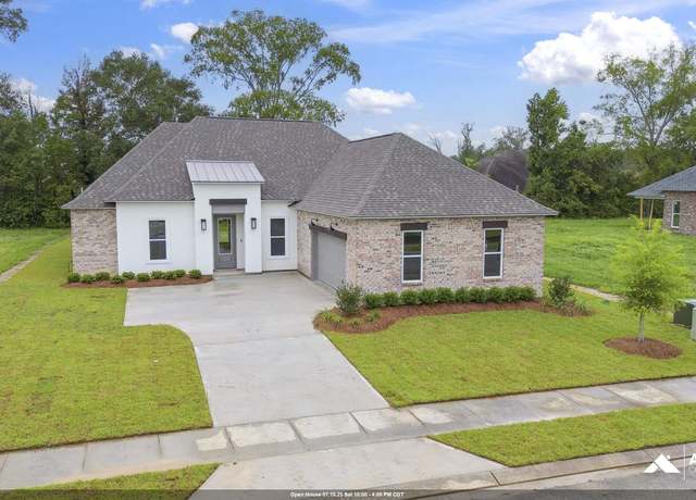 Property at 10154 Sanctuary Oaks Dr, Baton Rouge, LA 70817, 5 beds, 3 baths