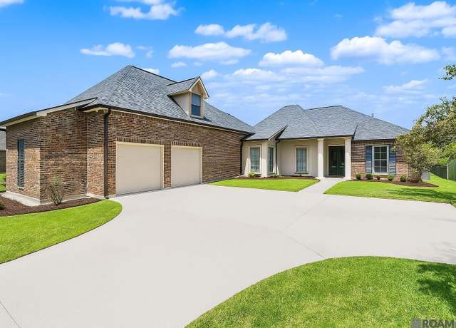 Property at 42439 Greens View Dr, Gonzales, LA 70737, 5 beds, 3 baths