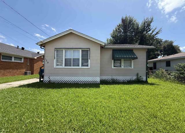Property at 129 Louise St, Houma, LA 70363, 2 beds, 1 bath