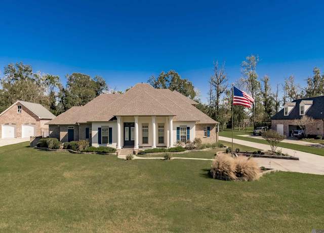 Property at 7576 Lillie Valley Dr, Gonzales, LA 70737, 5 beds, 4.5 baths