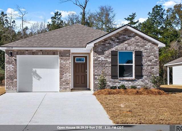 Property at 35639 Forest Manor Ave, Denham Springs, LA 70726, 4 beds, 2 baths