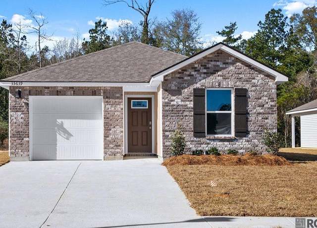 Property at 35639 Forest Manor Ave, Denham Springs, LA 70726, 4 beds, 2 baths