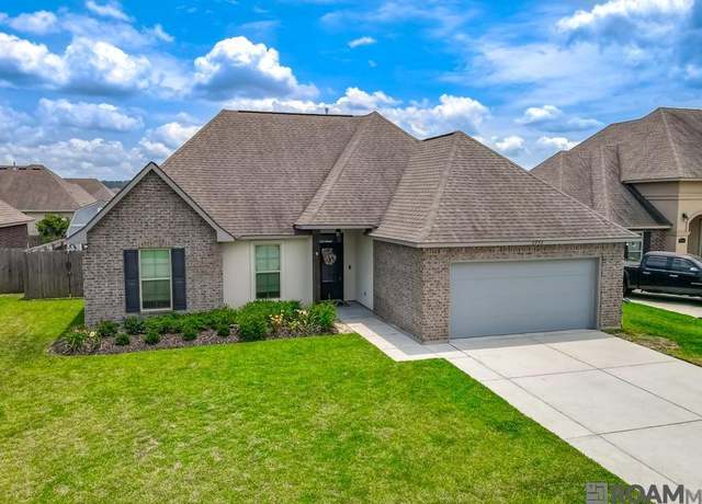Property at 8798 Cresson Dr, Denham Springs, LA 70726, 3 beds, 2 baths