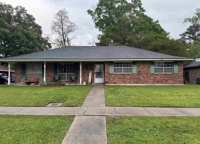 Property at 9521 Glensade Dr, Baton Rouge, LA 70814, 3 beds, 2 baths