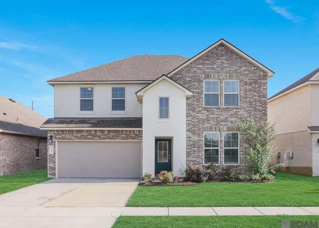 Property at 5575 Oak Trace Dr, St Gabriel, LA 70734, 4 beds, 2.5 baths