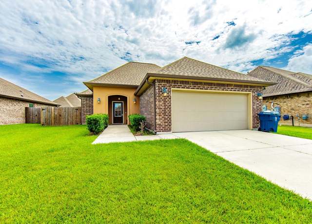 Property at 159 Loblolly Pine Dr, Gray, LA 70359, 3 beds, 2 baths