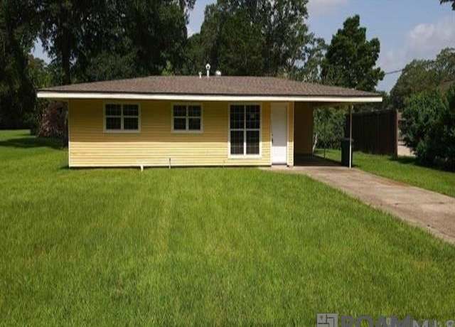 Property at 1321 N Woodcrest Ave, Denham Springs, LA 70726, 3 beds, 2 baths