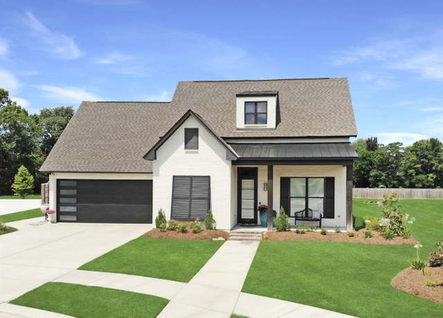 Property at 1107 Ivy Ct, Denham Springs, LA 70726, 3 beds, 3 baths