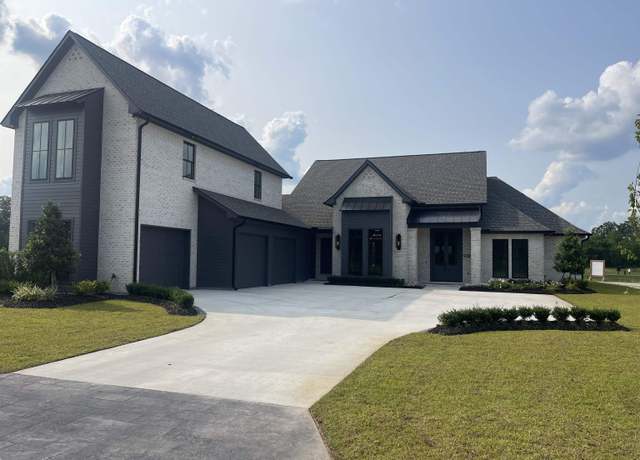 Property at 9387 Sawgrass Blvd, Denham Springs, LA 70726, 4 beds, 3.5 baths