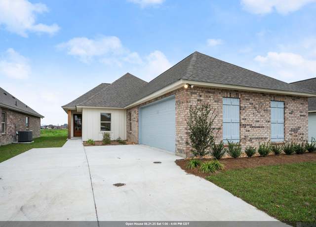Property at 3237 Creekmere Ln, Baton Rouge, LA 70810, 3 beds, 2 baths