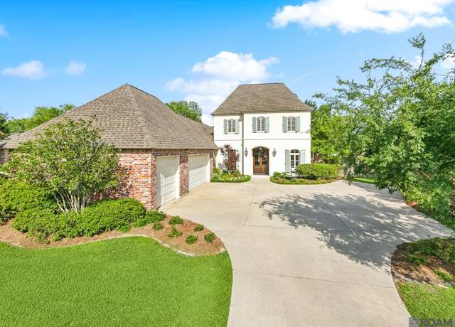 Property at 10321 N Lake Estates Ave, Baton Rouge, LA 70810, 5 beds, 3.5 baths