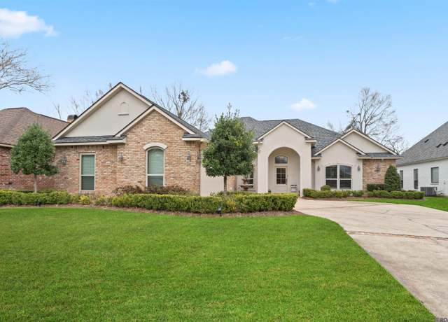 Property at 36612 Plantation Blvd, Prairieville, LA 70769, 4 beds, 2.5 baths