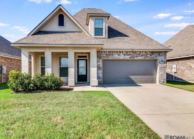 Property at 301 Berg Ct, Youngsville, LA 70592, 4 beds, 3 baths