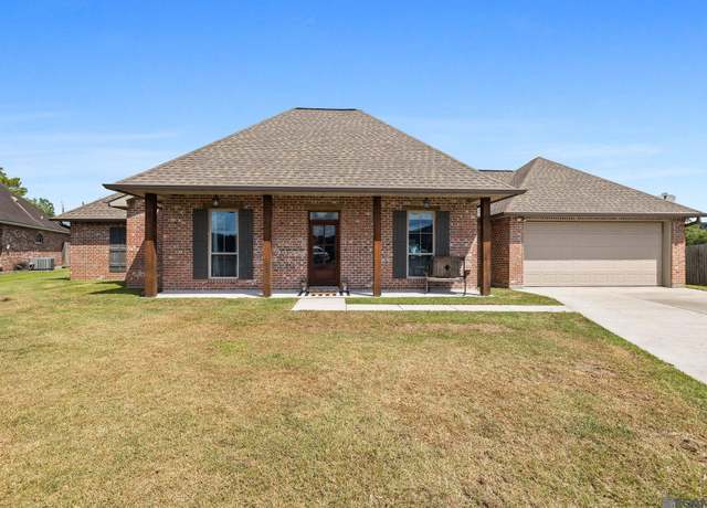 Property at 31065 Lake Spring Dr, Walker, LA 70785, 3 beds, 2 baths