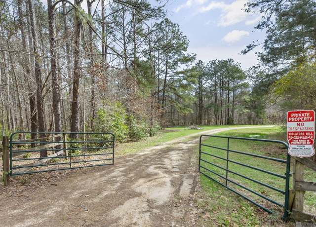 Property at 13032 Cheerful Valley Rd, St Francisville, LA 70775, 2 beds, 2.5 baths