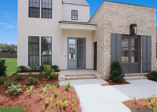 Property at 18658 Oakland Crossing Blvd, Prairieville, LA 70769, 3 beds, 2.5 baths