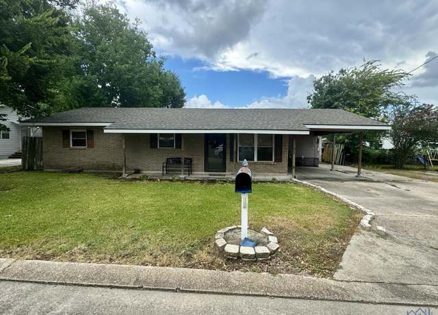 Property at 309 Agnes St, Houma, LA 70363, 3 beds, 1.5 baths