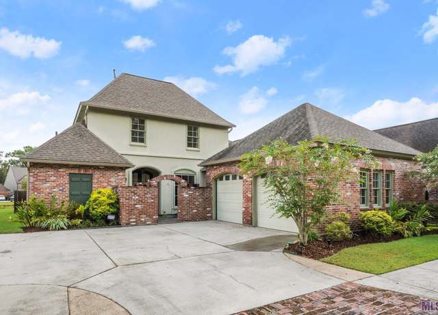 Property at 19455 S Harrells Ferry Rd, Baton Rouge, LA 70816, 3 beds, 2.5 baths