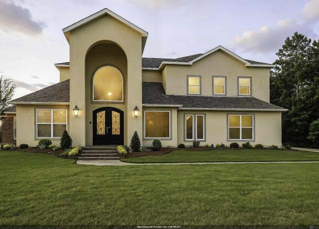 Property at 16510 E Coliseum Ave, Baton Rouge, LA 70816, 5 beds, 4.5 baths