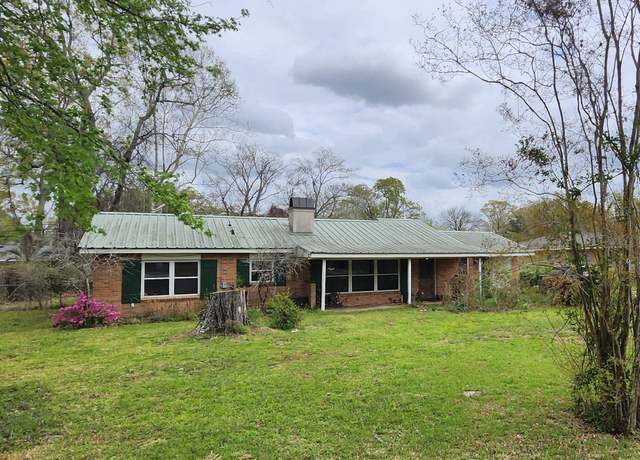 Property at 635 Marilyn Dr, Baton Rouge, LA 70815, 3 beds, 2 baths