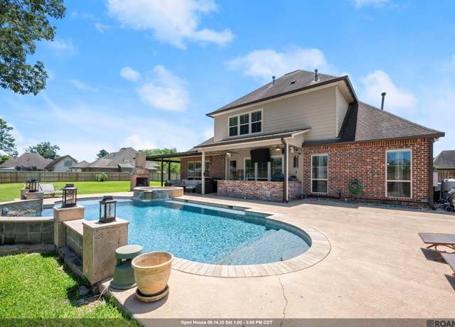 Property at 15233 Summer Park Ln, Baton Rouge, LA 70817, 4 beds, 3 baths