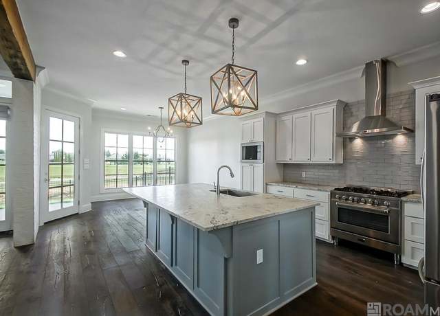 Property at 3647 Rue D Orleans, Baton Rouge, LA 70810, 3 beds, 3 baths