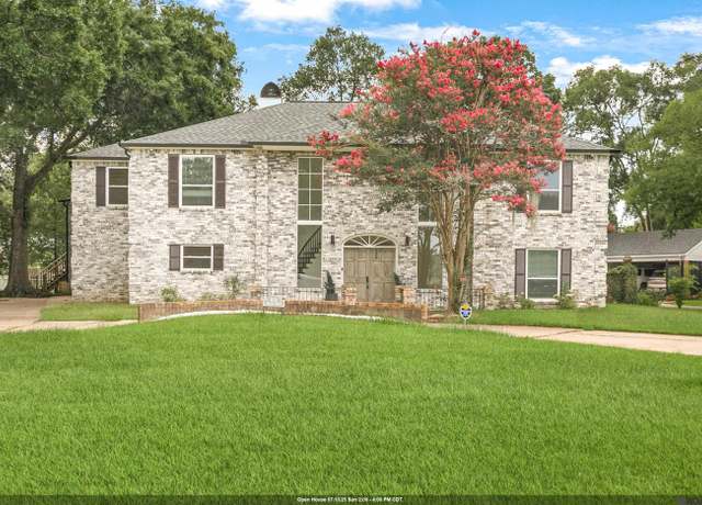 Property at 1031 Brutus Dr, Baton Rouge, LA 70816, 5 beds, 4.5 baths