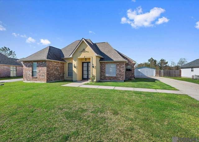 Property at 15025 Cross Gate Dr, Walker, LA 70785, 3 beds, 2 baths