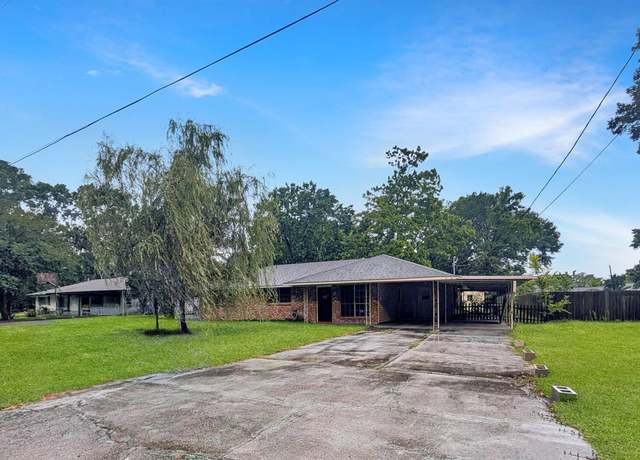 Property at 5247 Teri St, Zachary, LA 70791, 4 beds, 2.5 baths