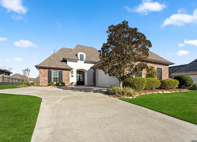Property at 17651 Villa Trace Ave, Greenwell Springs, LA 70739, 4 beds, 3 baths