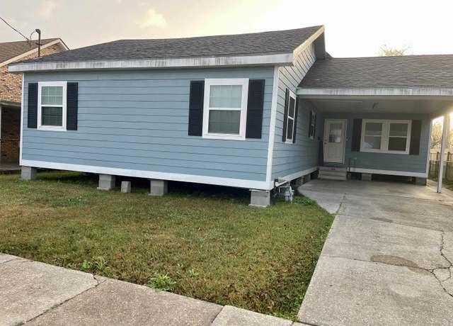 Property at 252 Walnut St, Houma, LA 70364, 3 beds, 2 baths