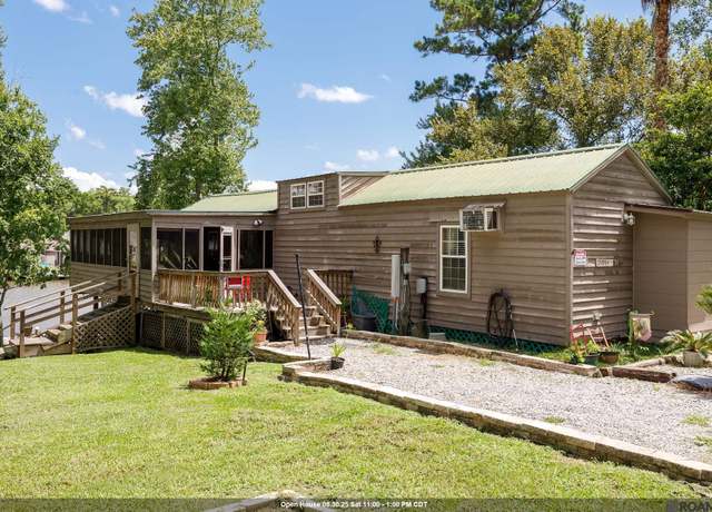 Property at 21054 Diversion Canal Rd, Maurepas, LA 70449, 2 beds, 2 baths