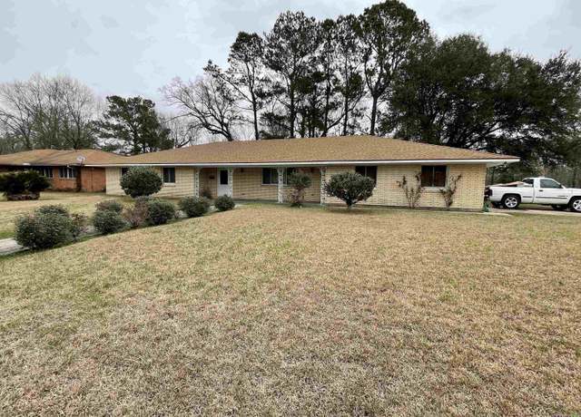 Property at 7734 Emile St, Baton Rouge, LA 70807, 4 beds, 2 baths