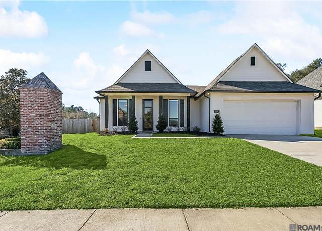 Property at 6278 Wood Wren Dr, Saint George, LA 70817, 4 beds, 3 baths